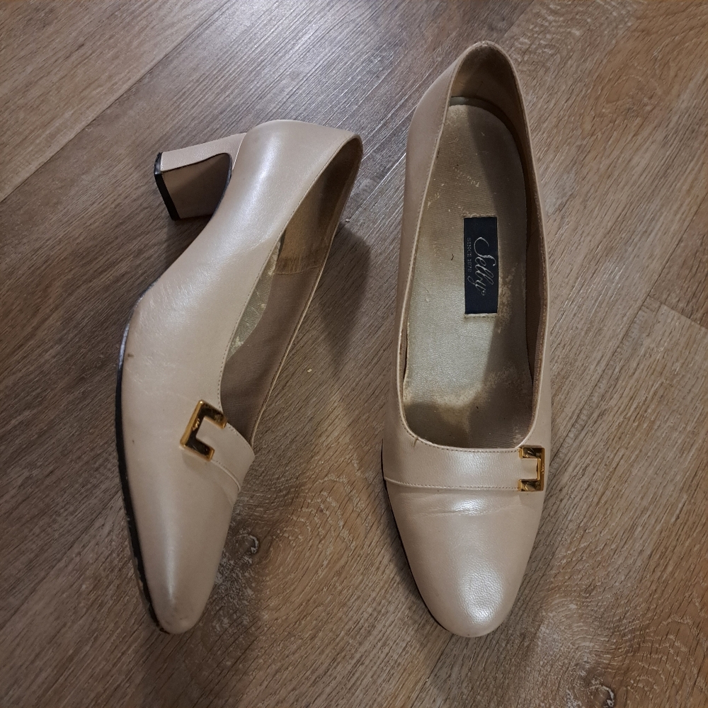 Selby Pearl Leather Pumps Women's Shoes